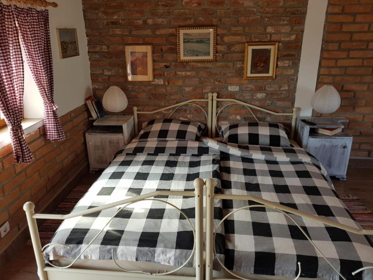 Studio Apartment Romeo Velika Gorica Extérieur photo