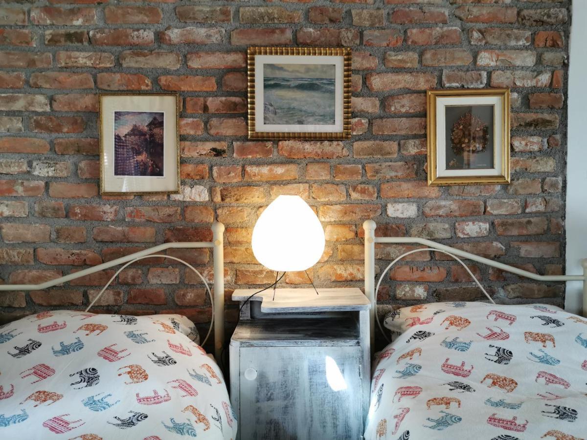 Studio Apartment Romeo Velika Gorica Extérieur photo